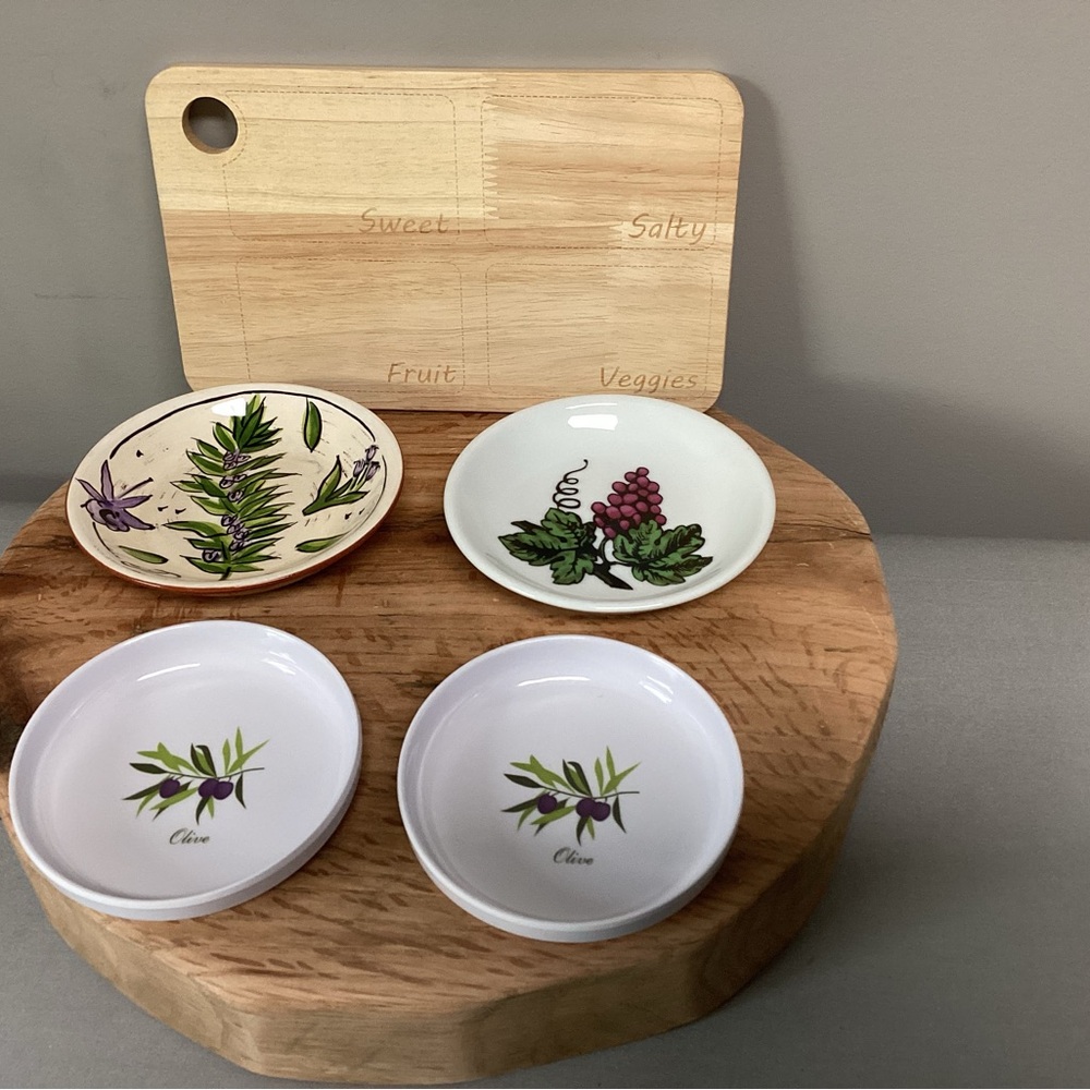 5 Item Bundle - Mini Cheese Board - Ceramic Dishes - Olive Dishes - Like New - Picture 8 of 12